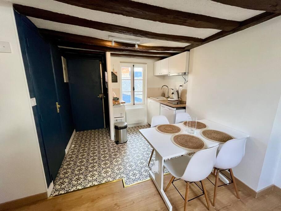 Appartement Cosy Hypercentre Place St Pierre ソミュール エクステリア 写真